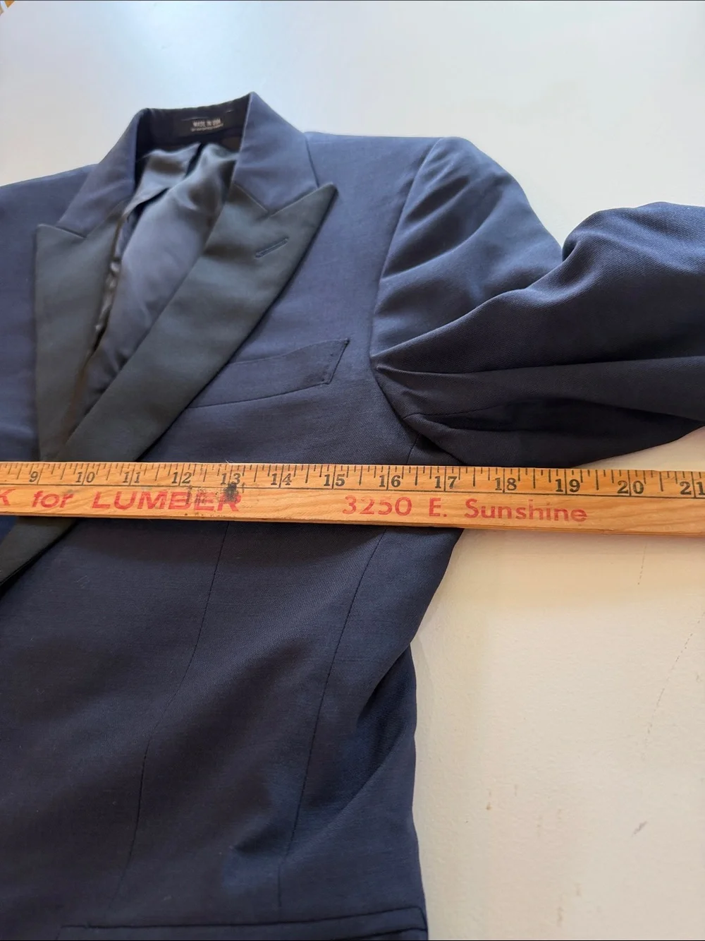Todd Snyder Sutton Navy Peak Lapel Tuxedo Jacket Sz 36S.  New